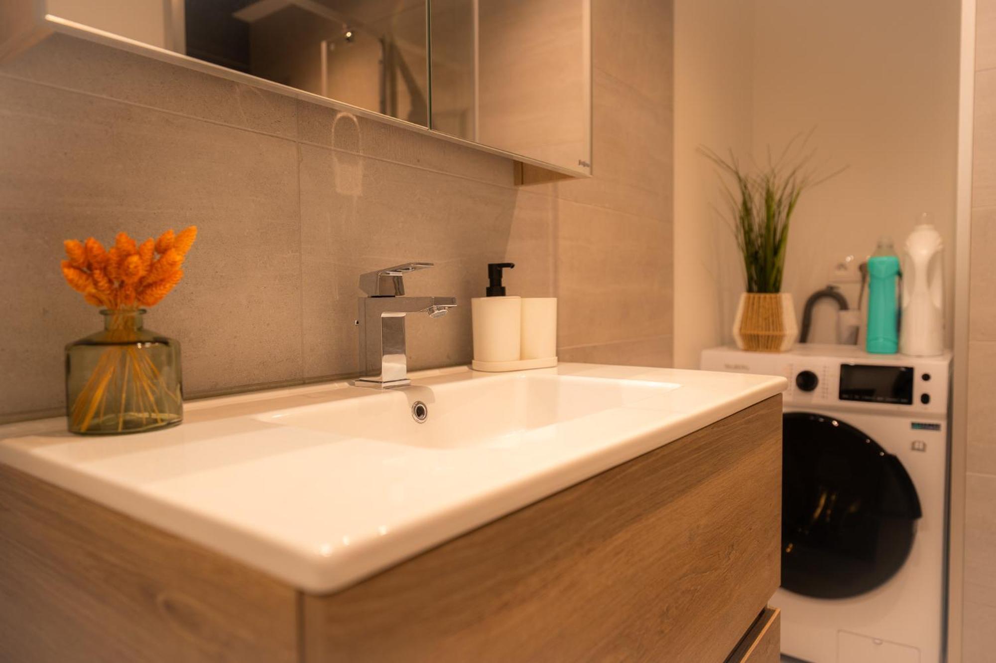 Appartement Cosy Pres De Tout ! Mons Eksteriør bilde